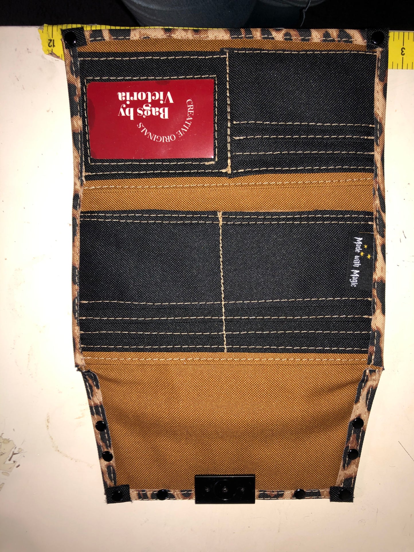 srry about the picture quality..Slim lady's animal print canvas wallet