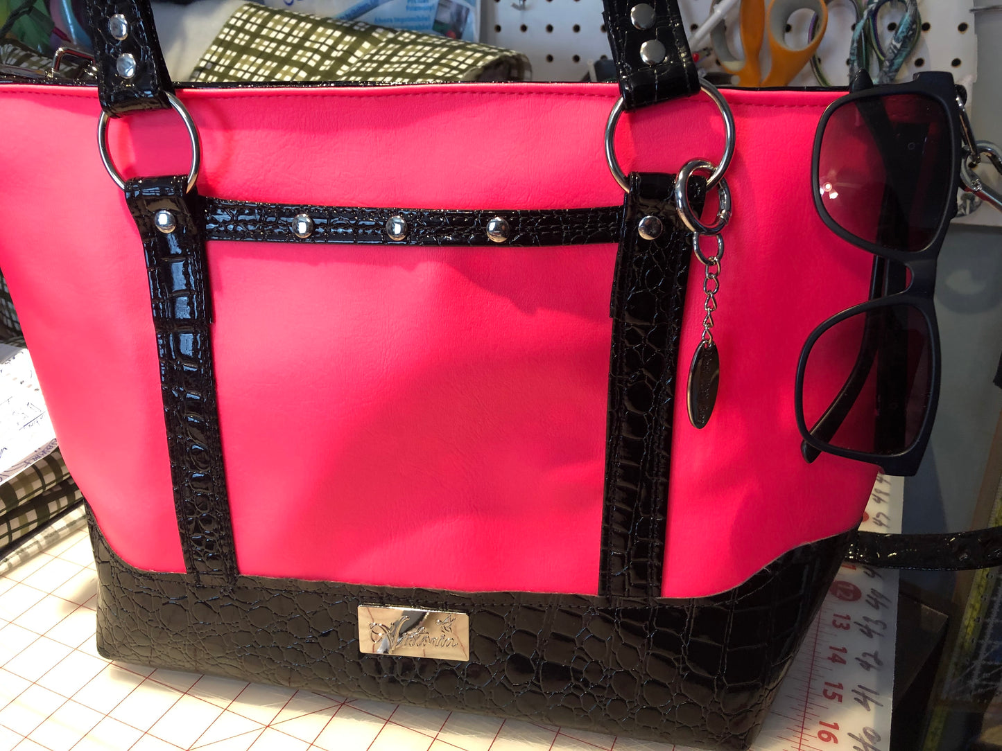 **SOLD** Hot pink tote w/ eye glass loop, ext slip + more
