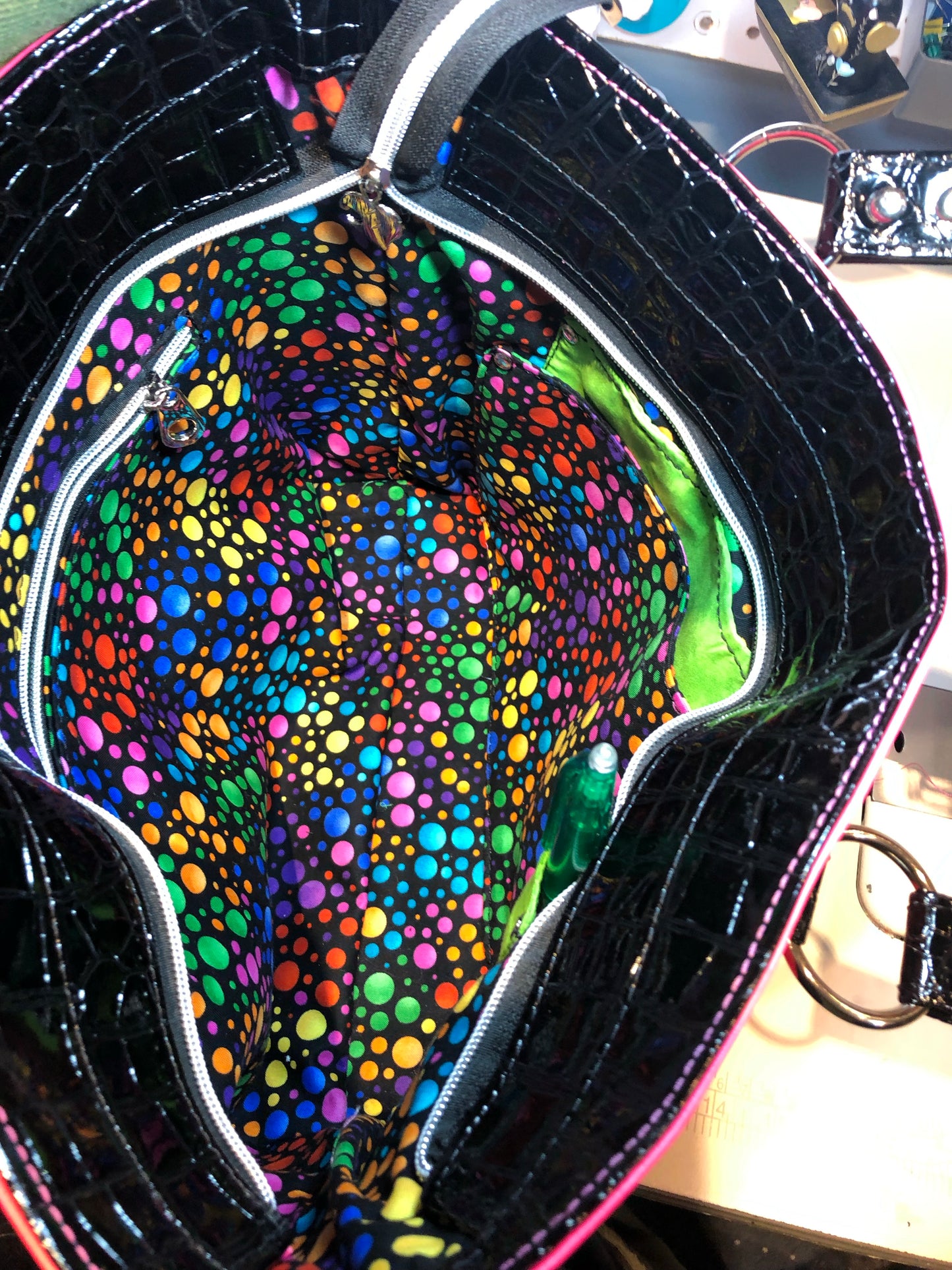 **SOLD** Hot pink tote w/ eye glass loop, ext slip + more