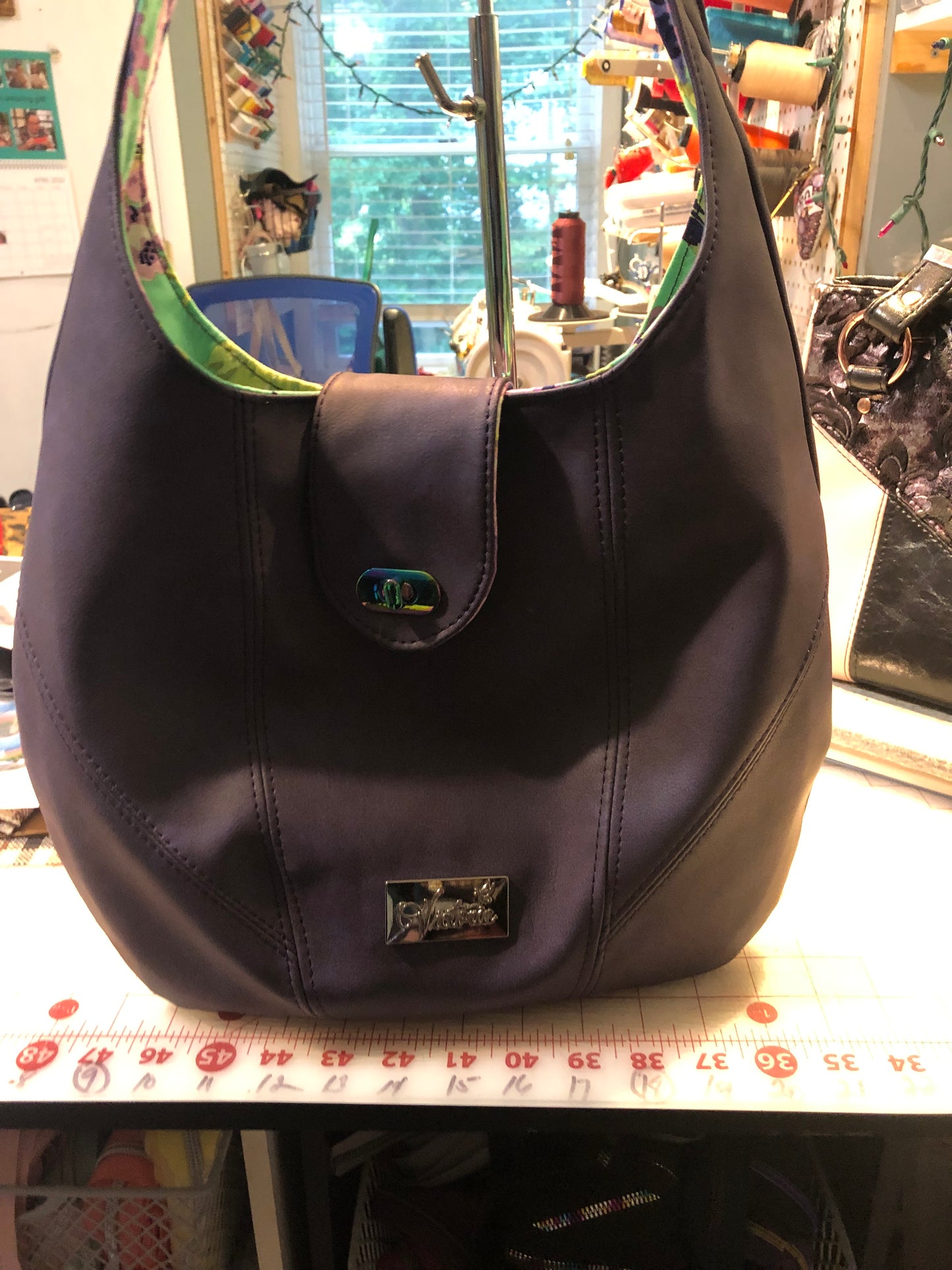 Purple hobo with twist lock