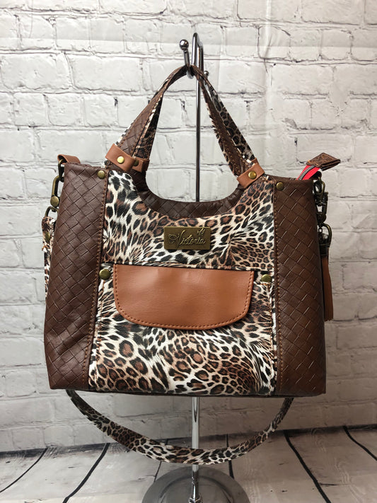 Cute handbag in brown textures vinyl and animal print