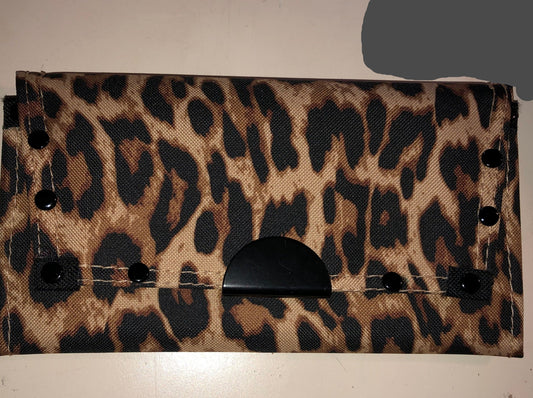 Slim lady's animal print canvas wallet