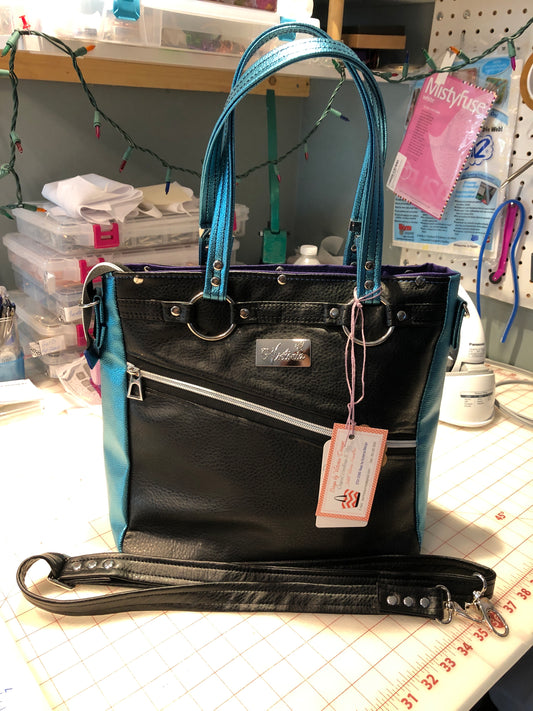 Large handbag/shoulder bag