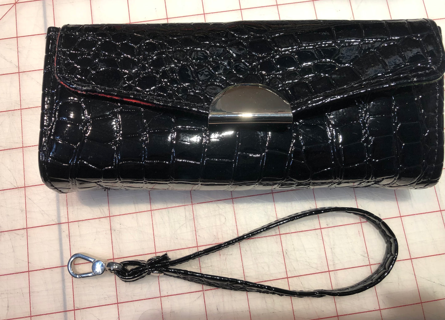 Clutch wallet in black crocodile